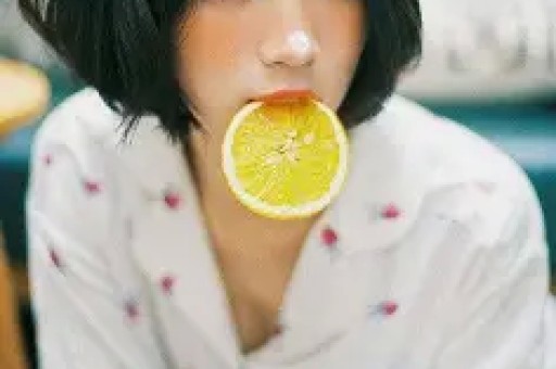 销售假冒注册商标的商品罪辩护：律师的无罪和罪轻辩护策略技巧