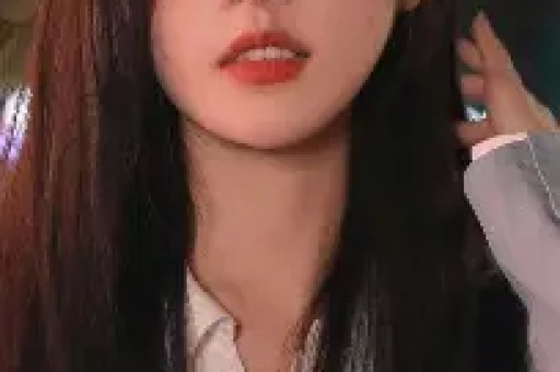 内娱清纯女星偷闯日本拍艳情片被网友当场撞破