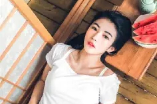 斗鱼女主播忘关摄像头私密画面流出！虚假人设彻底翻车