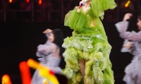 口碑彻底！谢娜演唱会从爆红到全网翻车真不冤