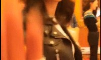 杨幂打翻手机耍大牌 与刘恺威离婚证据被扒